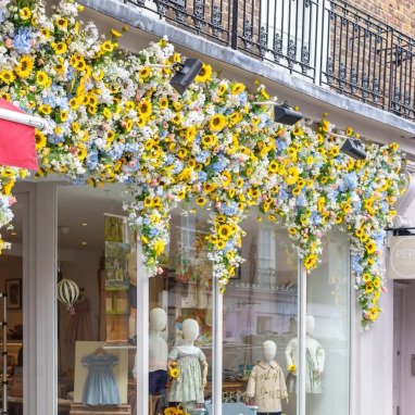 outdoor floral luxury decor