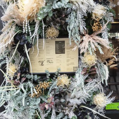 outdoor floral decor