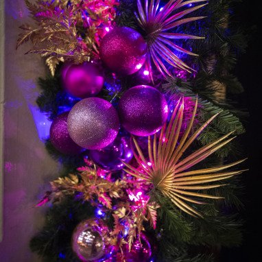 Christmas decor for restaurants